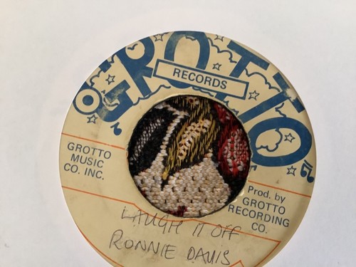 Ronnie davis laugh off - ronnie, it
