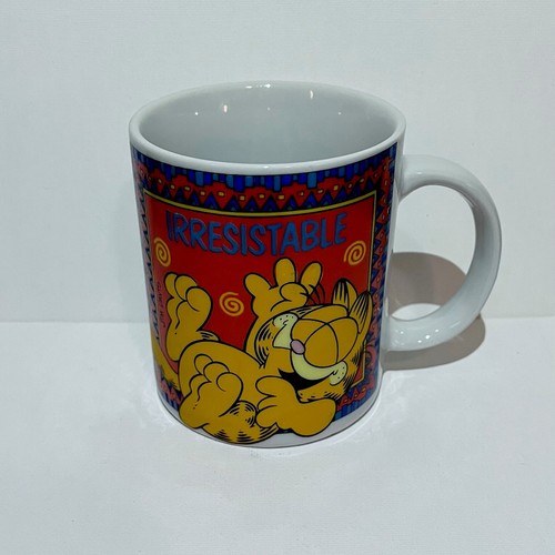 Vintage garfield mug - vintage, paws