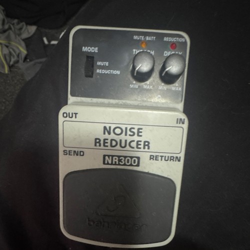 Behringer noise reducer - reducer, nr300