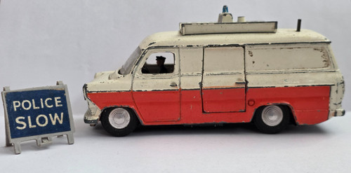 Dinky toys 287 police - toys, accident