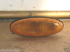 FORD MAVERICK / TRIBUTE FRONT WING INDICATOR SIDE MARKER REPEATER LIGHT CASE