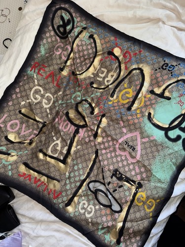 Gucci silk scarf graffiti - gucci,