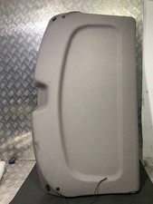 2001 TOYOTA AVENSIS 5DR SALOON