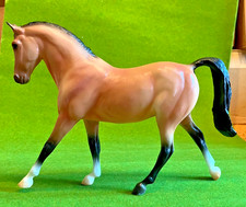 Breyer classic buckskin model