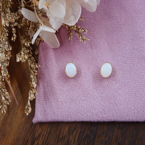 Vintage 9ct gold opal stud - opal,