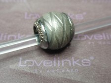 ** Genuine Lovelinks *