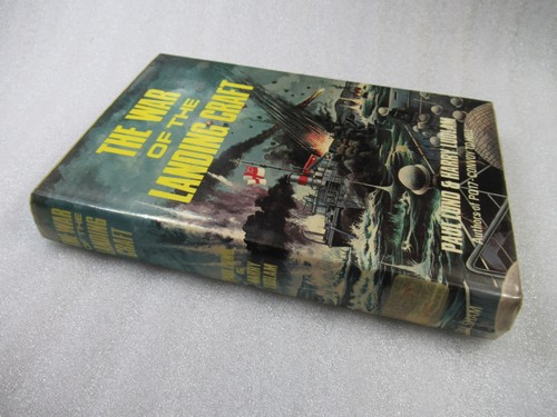 The war landing craft - craft,
