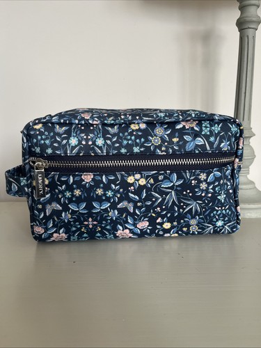 Liberty wash bag tapestry - liberty, in