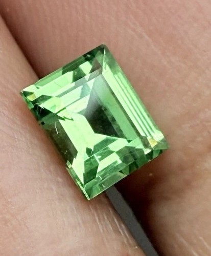 Natural tsavorite - 1.17,
