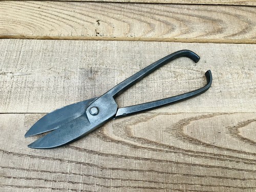 Vintage tin snips - 8”,