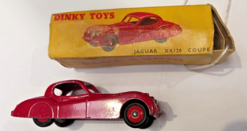 Dinky toys 157 - dinky, jaguar