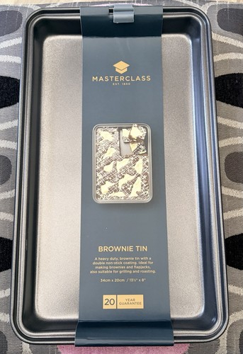 Masterclass brownie tin with - masterclass,