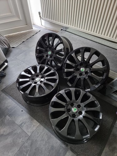 Alloy wheels gloss black - alloy,