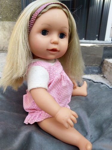 Tiny tears doll - 2002, licensing
