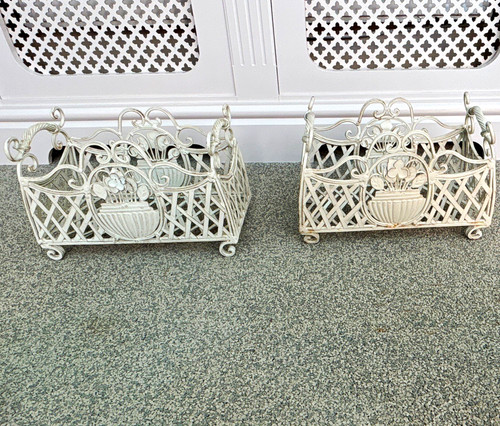 Small white metal - white,