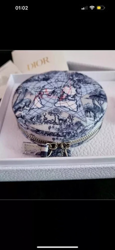 Dior vip around - dior, world