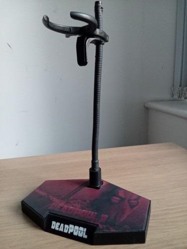 Hot toys deadpool - deadpool,
