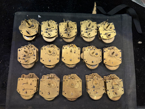 Lot vintage clock - of,