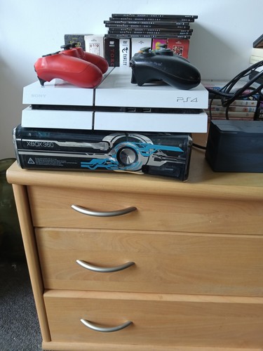 Xbox 360 with custom shell - xbox,