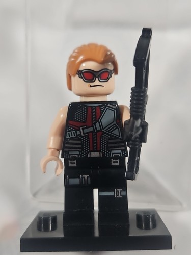 Lego hawkeye minifigure with - hawkeye,