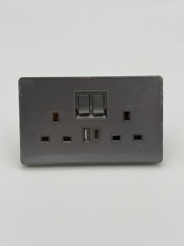 Double wall plug socket gang - double,