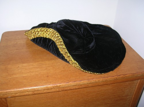 Velvet velour tricorn pirate