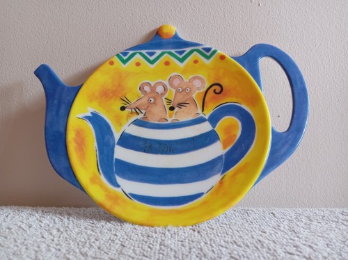 Rayware teapot stand with mice - teapot,