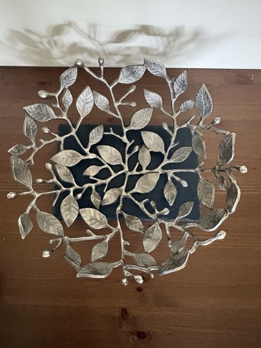 Large decorative leaf design - leaf,