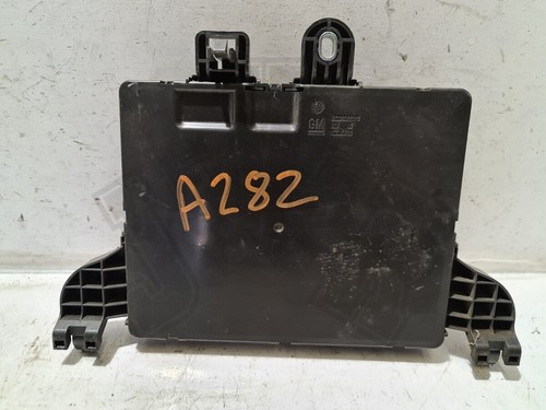 Vauxhall insignia fuse box - fuse,