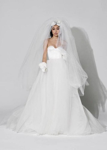 Vera wang sunday size color - vera,