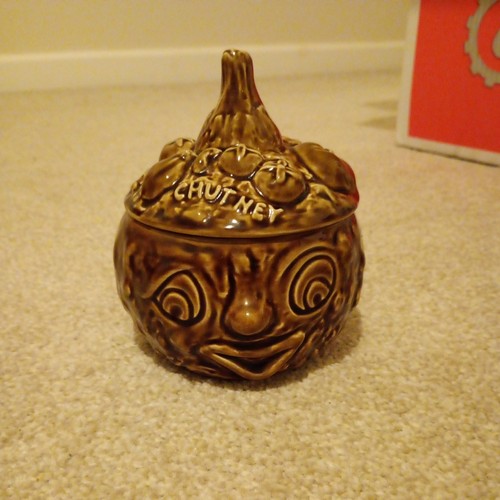 Sylvac chutney face - pot, number