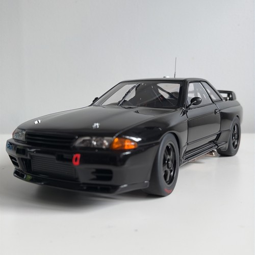 Autoart nissan skyline - 1/18,