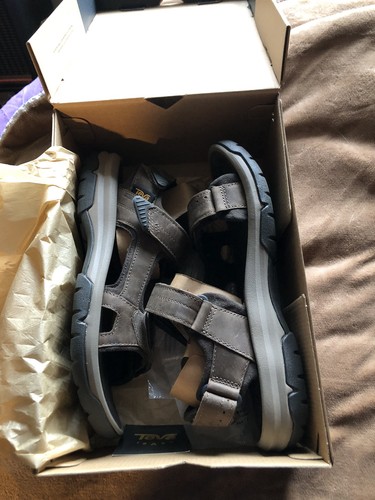 New box mens teva - box, langdon