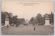 Paris Avenue des