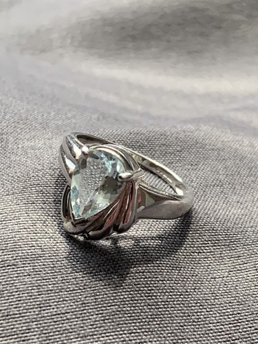 9ct white gold aquamarine - white,