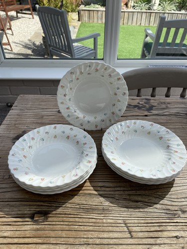Wedgewood cascade - 9,