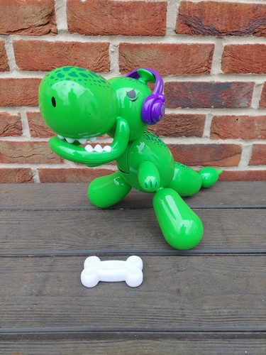 Squeakee the balloon - squeakee,