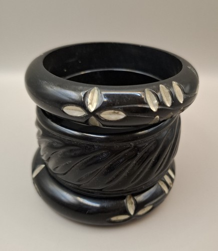 Black vintage carved four - black,