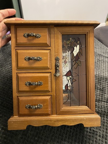 Small wooden jewellery box - wooden,