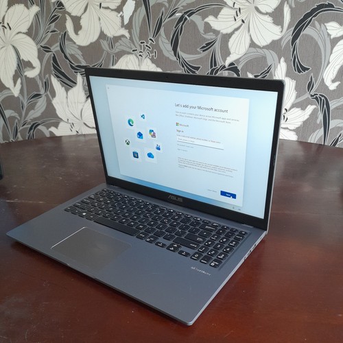 Asus laptop - 15.6",