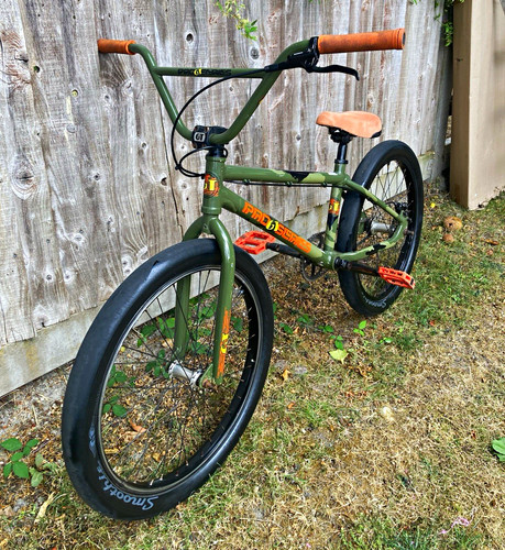 Pro series bmx wheelie - series, dirt