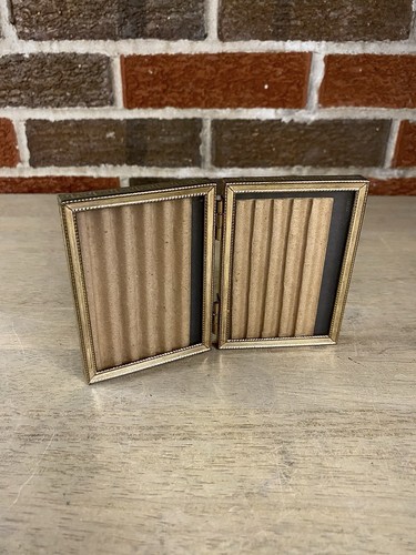 Vintage hinged bifold - hinged,