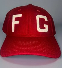 Fear of Gods Essential Hat Red