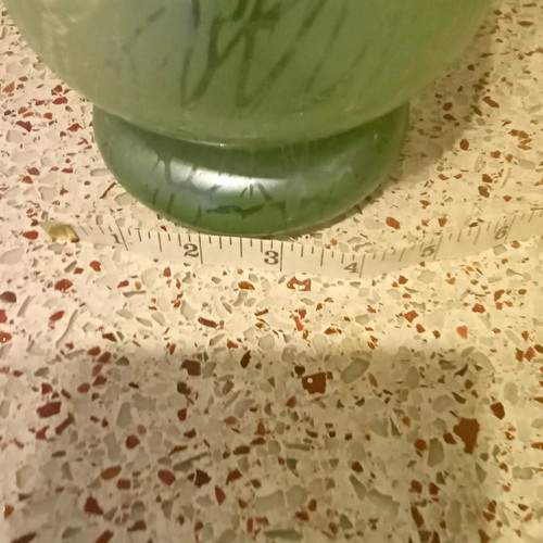 Unmarked green crackle - green, glass