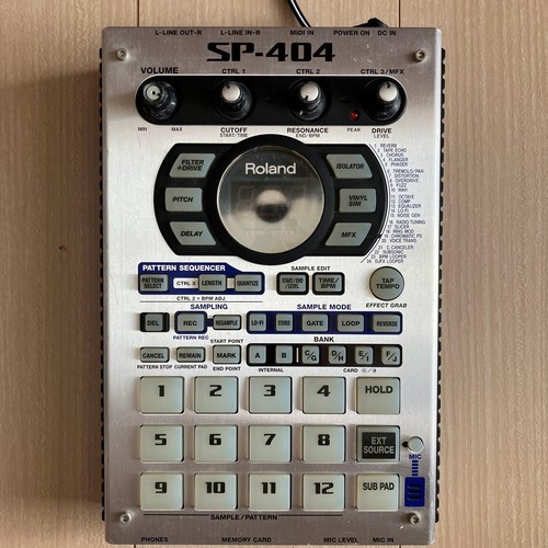 Roland 404 portable power - roland, sp-404