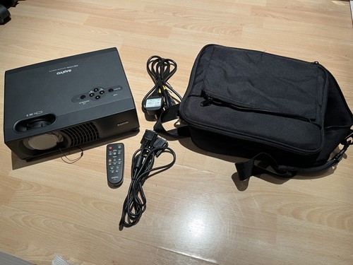Sanyo plc wxu10b pro - pro, wide