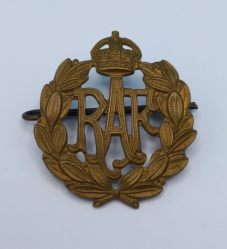 Royal air force - cap, badge