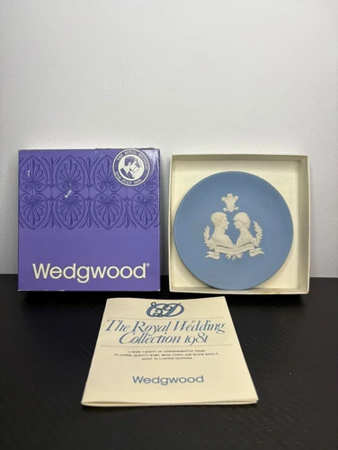 1981 wedgwood jasperware royal - 1981,