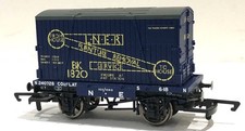4mm/OO HORNBY NE CONFLAT & LNER FURNITURE CONTAINER