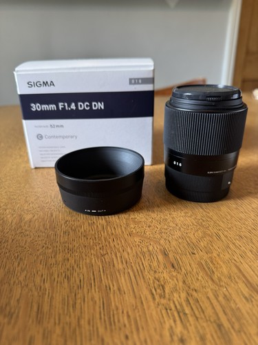 Sigma 30mm dc dn - dc,